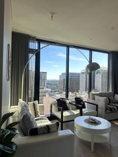 Stylish 1BR suite with City-view & Balcony - Sydney - 9
