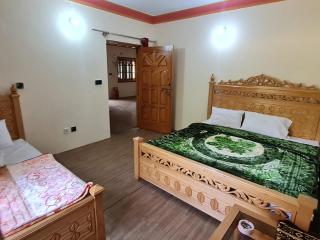 Bright Moon Guesthouse Athmuqam Neelum valley - - 4