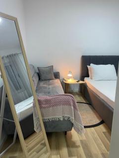 Main Studio 4 - Tirana - 6
