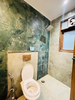 Hotel Twenty Near Max Hospital - Neu-Delhi - 8