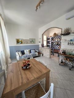 Villa MarLuna - - 1