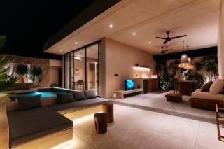 Villa Ada Stylish Tropical 1BR Villa with Pool - Kuta Lombok - 0