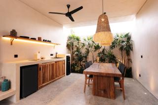 Villa Ada Stylish Tropical 1BR Villa with Pool - Kuta Lombok - 2