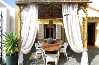 Rêve D'azur, 2 chambres, maison Julia en Bord de Mer à La Nartelle, Piscine partagée, Parking & Terrasse BBQ, Wifi et Draps Inclus plage à pied - Sainte-Maxime - 3