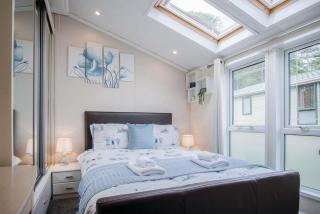 2 Manor Lodge - 2 Bedroom Lodge - Pendine - Pendine - 8