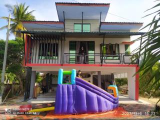 Village Homestay Kuala Besut near Perhentian Island Jetty - Kampong Baru - 0