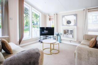 5 Manor Lodge - 2 Bedroom Lodge - Pendine - Pendine - 2