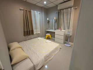 Privacy House - Ban Bang Phai - 4