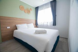 Thai Me Up the Tower - 3