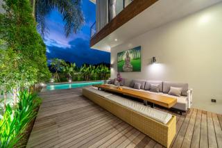 Chiama Sun - Berawa Best-Kept Secret - Luxury 4BR Villa with Pool, BBQ - Fast Wi-Fi - Dalung - 4