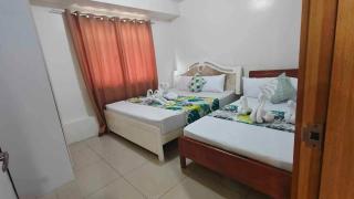1148a 3br 1-king size 1queen size 2 double size 2-single size 1-extra matress Moa view - 1