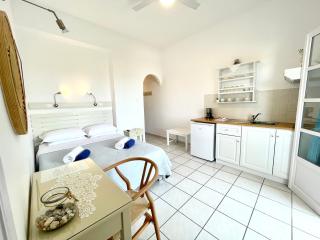 Anna's Studio - Piso Livadi - 7
