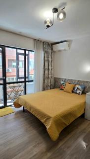 Lavender Central, Apartment with Free Parking - Varna City - 1