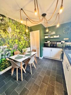 TOP OFFER Luxury Chic & Central - Plymouth - 7