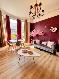 TOP OFFER Luxury Chic & Central - Plymouth - 2