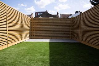 Luxury 4-Bedroom Haven Garden Parking - 0