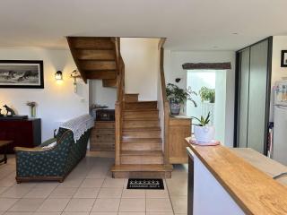 309 - Charmante maison familiale au cœur du village de Port-à-La-Duc - 9