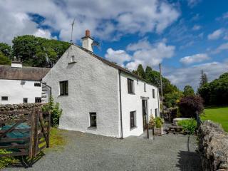 Pass the Keys Stunning 4 Bed Barn Conversion Hot Tub - Lake Side - 7