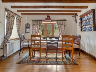 Pass the Keys Stunning 4 Bed Barn Conversion Hot Tub - Lake Side - 5
