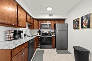 Cozy 1BR Lower Flat in Royal Oak - Royal Oak - 5