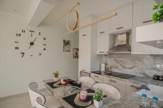 Zoi Elegant Green Apartments - 8