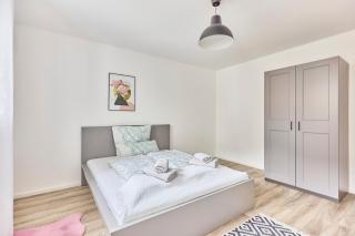 Zentrale Lage Netflix Queensize Bett - Bruchsal - 2