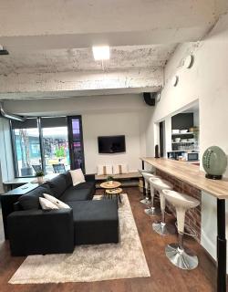 Uniikki keskustahuoneisto pihaterassilla, bm Garden Apartments no2, free parking - Lahti - 2