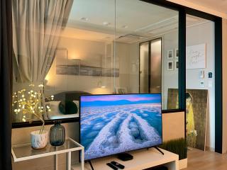 Ocean Front Apartment - Busan - 3