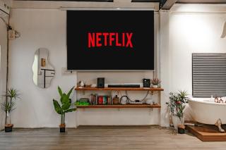 Saigon Hideout New World View - District 1 Romantic Stay, Netflix & Bathtub - 9