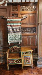 Peaceful Villa with Spacious Lush Garden - Jakarta - 4