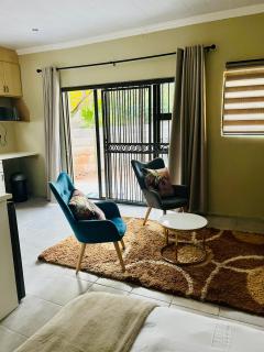 The Corner Nest - Roodepoort - 7