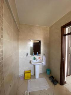 Vibrant stay in the city! - Nairobi - 4