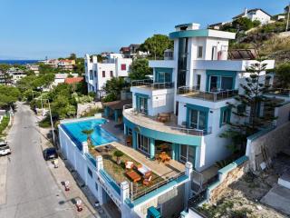Miromara Hotel Pool Bar - Karaburun - 7