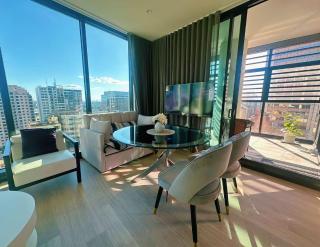 Stylish 1BR suite with City-view & Balcony - 8