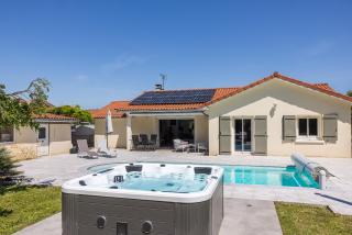 Villa avec Piscine, Jacuzzi et Sauna Privé dans les Dombes - Ambérieux-en-Dombes - 7