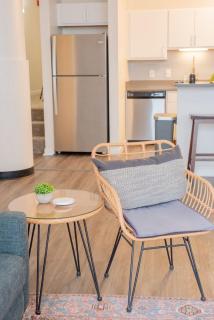 3BR CozySuites The Block Direct Skybridge Access#1 - 1