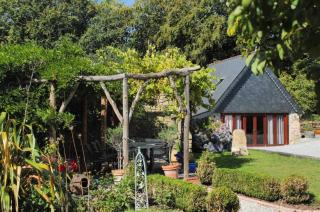 L Epee a great place to relax and unwind - - 0