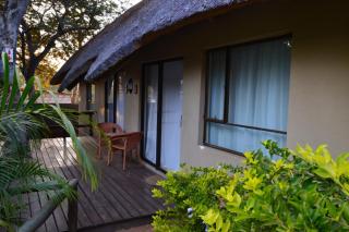 Chobe Sunset Chalets - 0