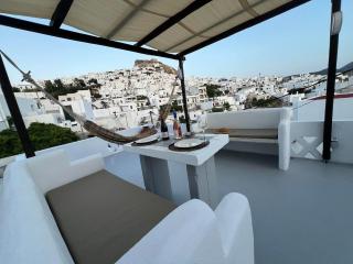 Rustic Retreat in Town - Skyros - 2