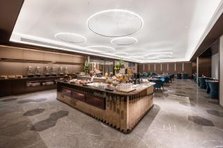 Crystal Hotel Qingdao The Mall of Splendors - Qingdao - 1