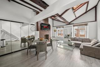 SG, Stylish Knightsbridge Duplex Flat by Harrods - Londra - 0