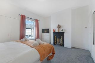 New! 2BR in Mowden Terrace - 7