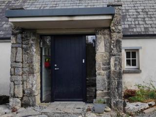 Swallows Cottage, Cozy Retreat, The Burren, County Clare - - 8