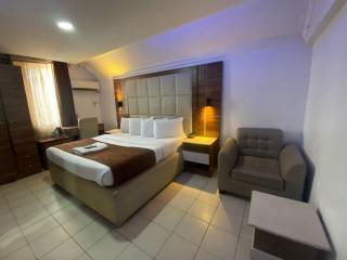 Presken Hotel Mojidi, Allen Ikeja - 1
