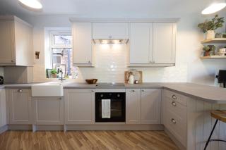 Victorian WFH Haven with Free Parking - Manchester - 2