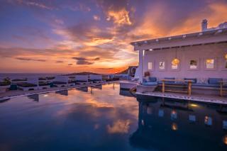 Flaskos Luxury Suites - Agios Stefanos - 0