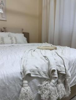 3BR Perth Hideaway, Central - - 8