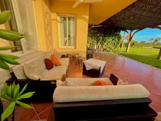 Luxury 5BR Villa with Sea View & Garden in Einbay - Ain Sukhna - 2