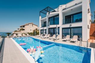 Orange Villa - 7 Bedrooms - 5 Star Location - Views - Pool - Dobra Voda - 9