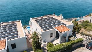 Orange Villa - 7 Bedrooms - 5 Star Location - Views - Pool - Dobra Voda - 1